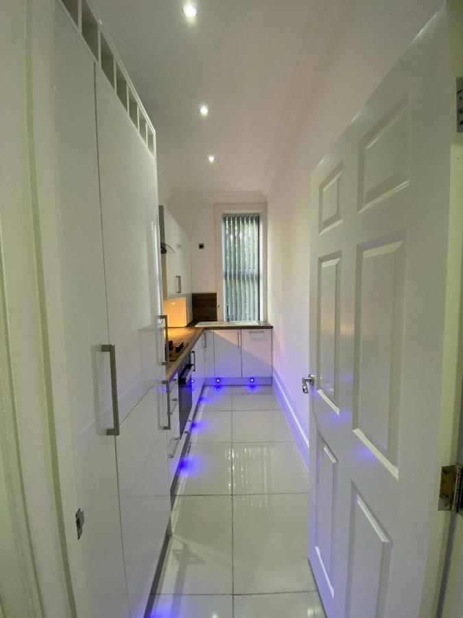 Designer Apartment Apt6 ولفرهامبتون المظهر الخارجي الصورة