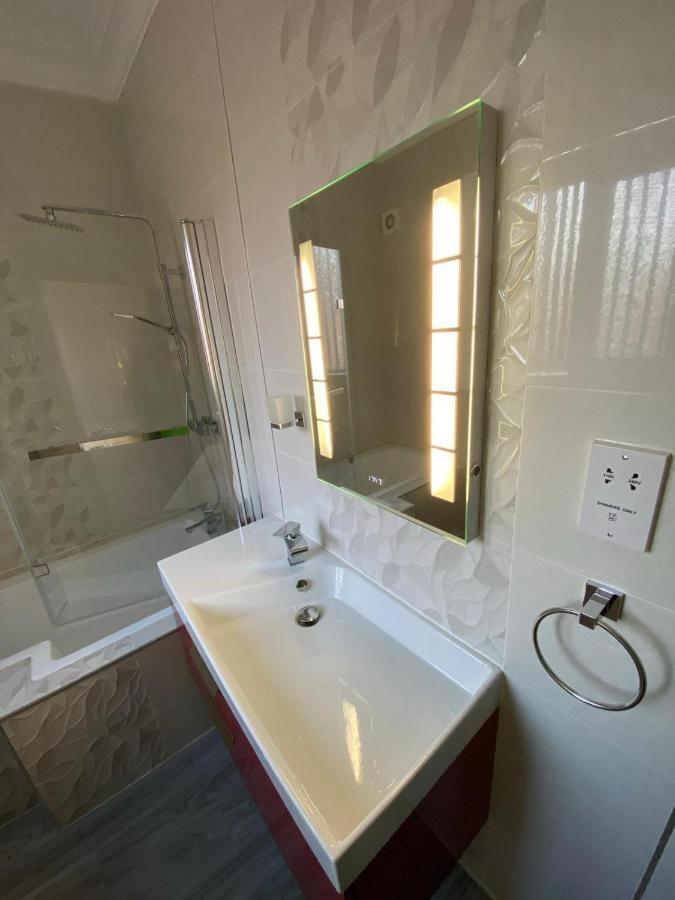 Designer Apartment Apt6 ولفرهامبتون المظهر الخارجي الصورة